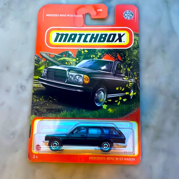 Mercedes-Benz Wagon W123 - Picture 10 of 10